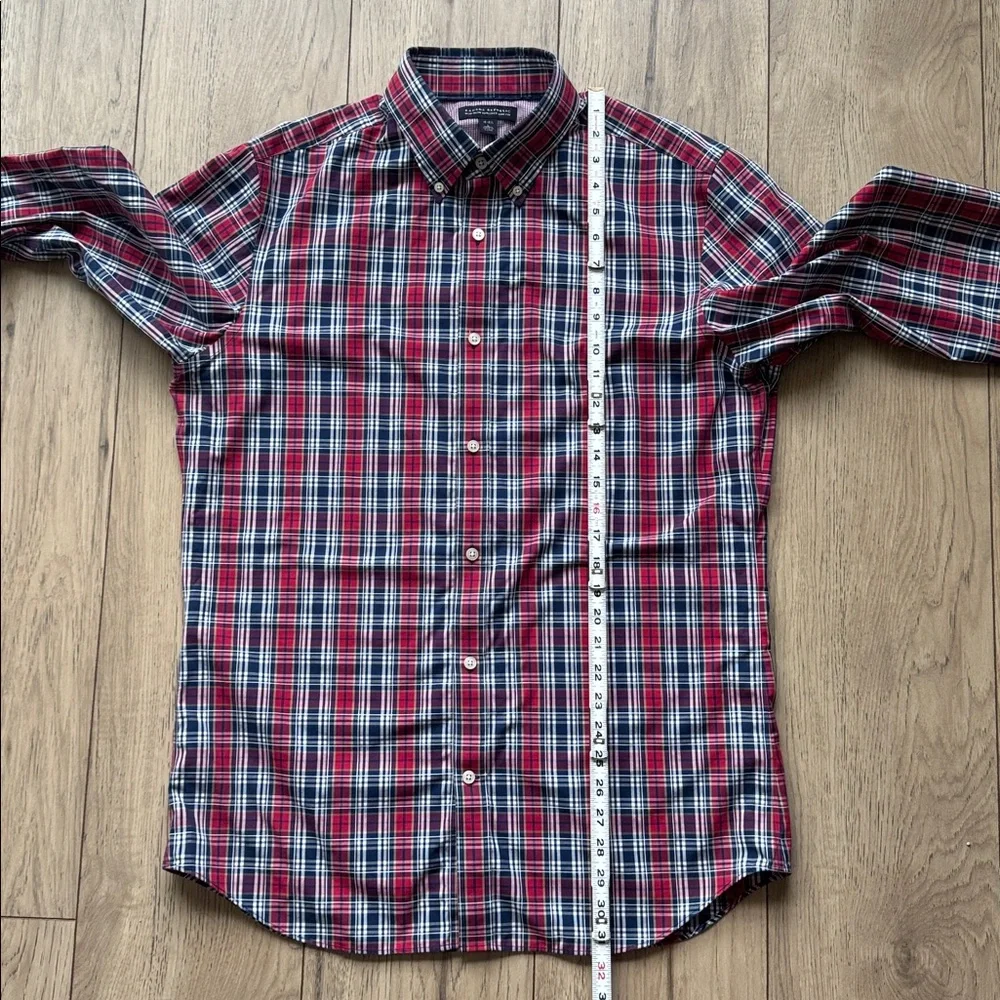 Banana Republic Non-Iron Tailored Slim Fit Red and Blue Plaid Button Down Large